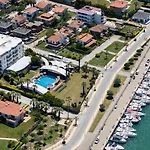 Sisus Marina 4* Çeşme