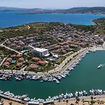 Sisus Marina 호텔
