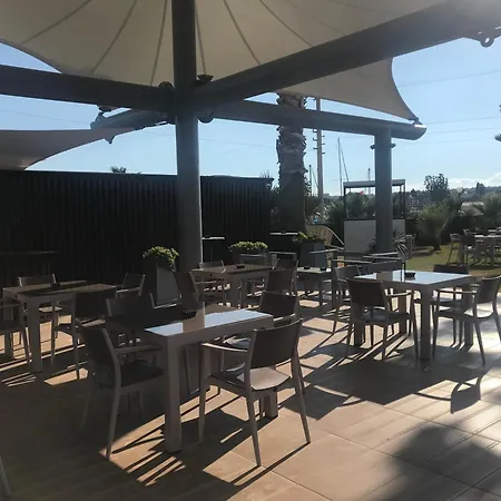 Sisus Marina Cesme