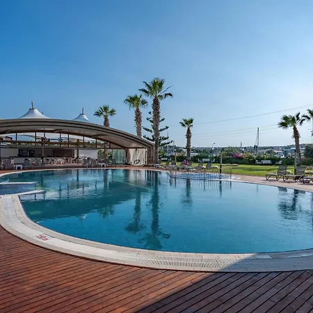 Sisus Marina 4* Çeşme