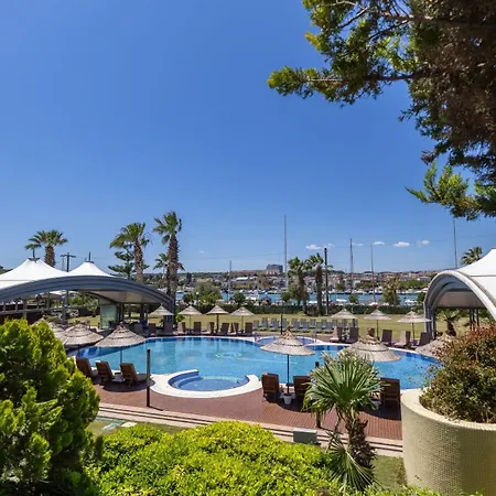 Sisus Marina Hotel 4*