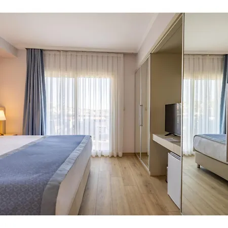 Sisus Marina 4* Çeşme