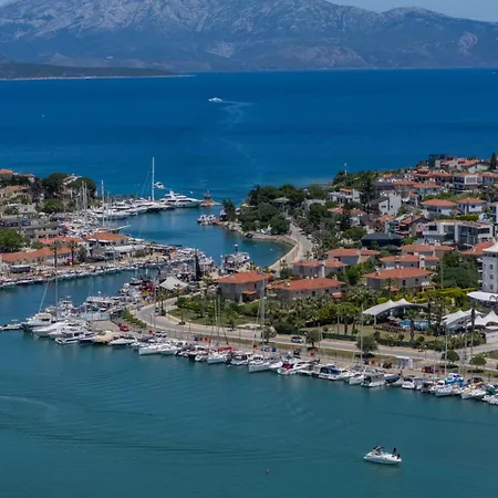 Sisus Marina Otel Çeşme