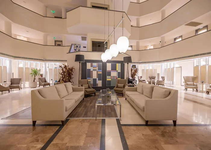 Sisus Marina Hotel 4*