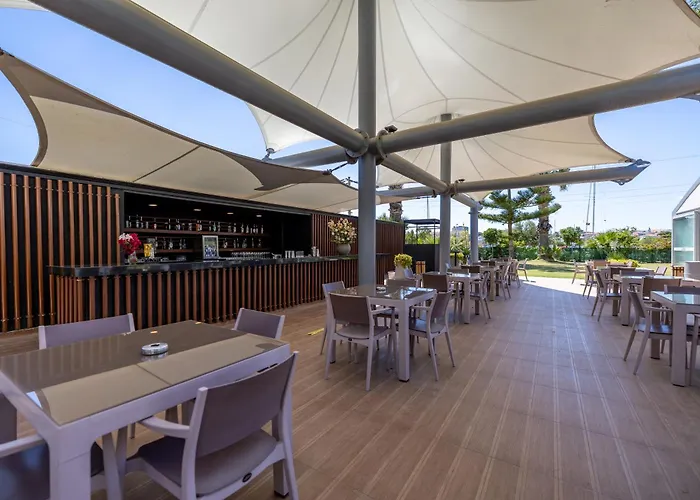 Sisus Marina Hotell Çeşme