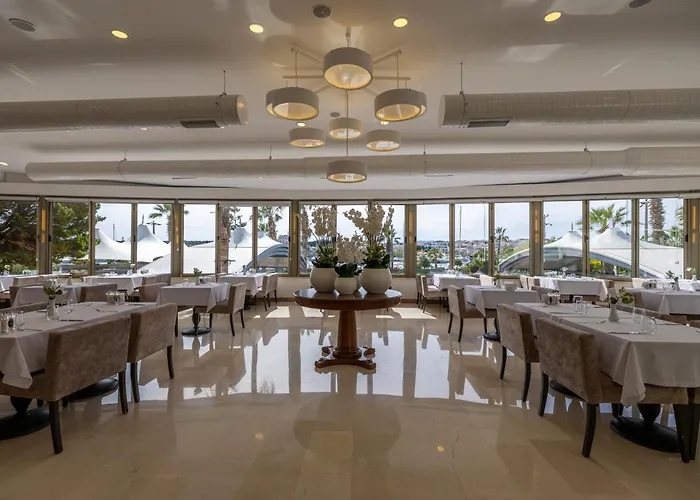 Sisus Marina Hotell