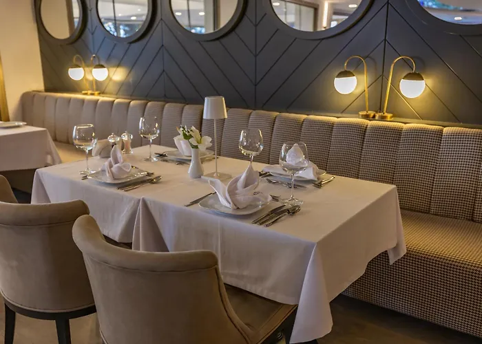 Hotell Sisus Marina Çeşme