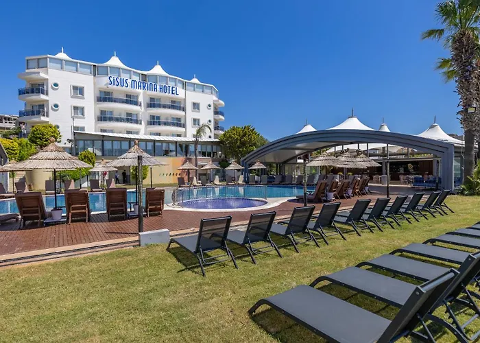 Hotel Sisus Marina 4*