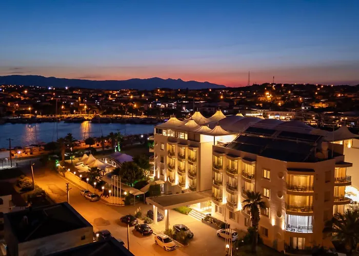 Sisus Marina Hotel Çeşme