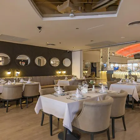 Otel Sisus Marina Çeşme
