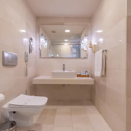 Sisus Marina 4*