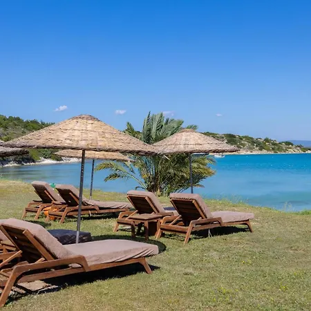 Ξενοδοχείο Sisus Marina 4*