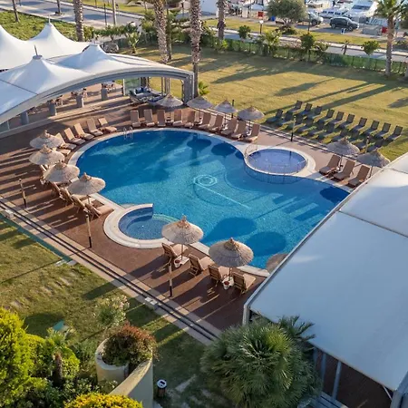 Ξενοδοχείο Sisus Marina 4*