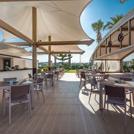 Sisus Marina Hotel