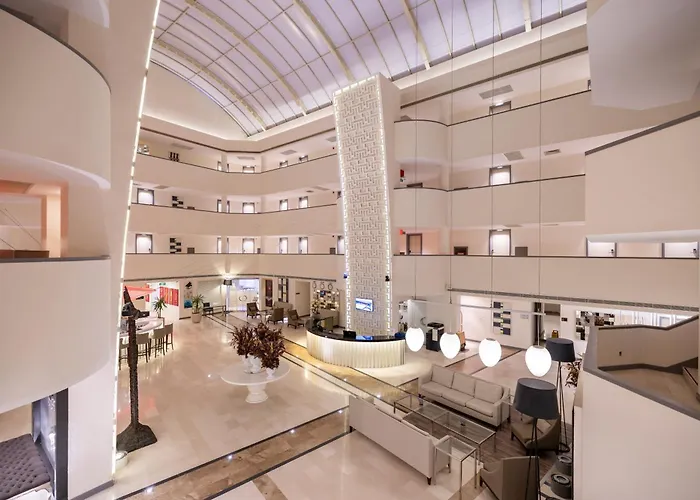 Hotel Sisus Marina 4*