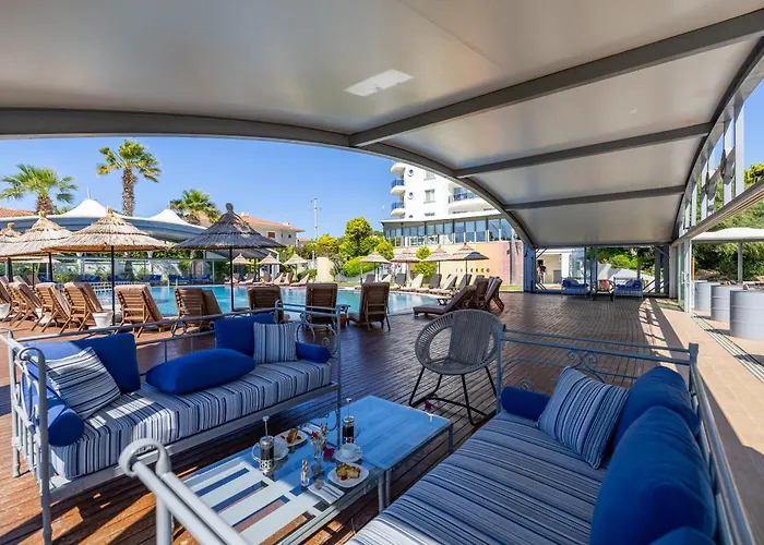 Sisus Marina Çeşme