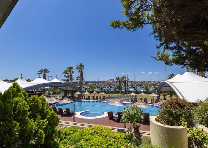 Sisus Marina Hotel 4*