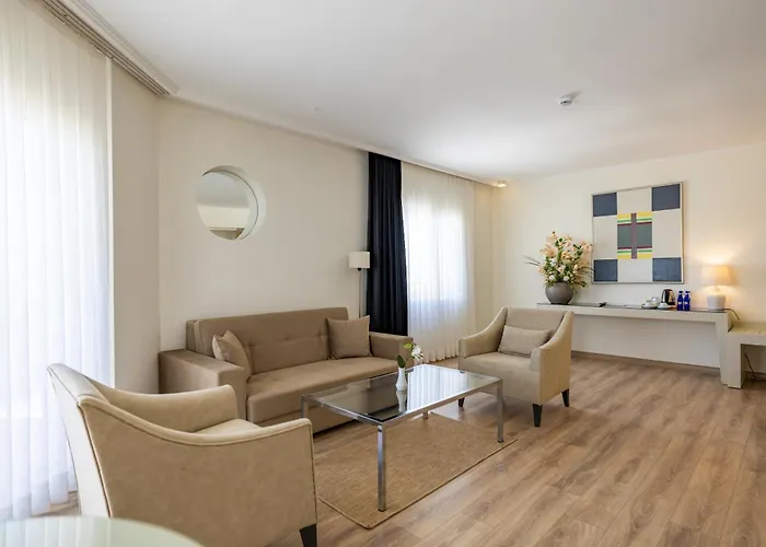 Sisus Marina Hotel Çeşme