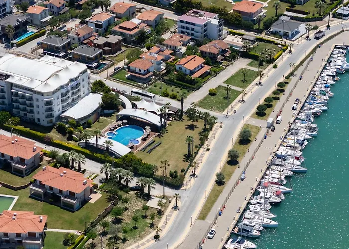 Sisus Marina 4* Çeşme